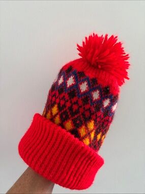 Vintage men’s/women’s ski hat, orange/red, black, blue, yellow, acrylic, OS